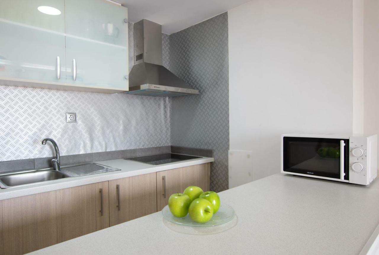 Light And Bright Apartment In Central Valenza Esterno foto