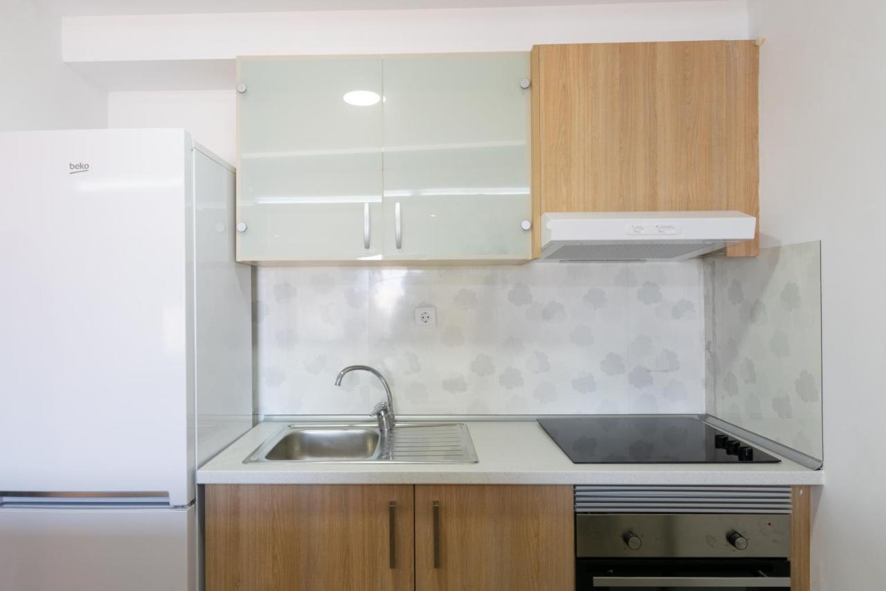 Light And Bright Apartment In Central Valenza Esterno foto